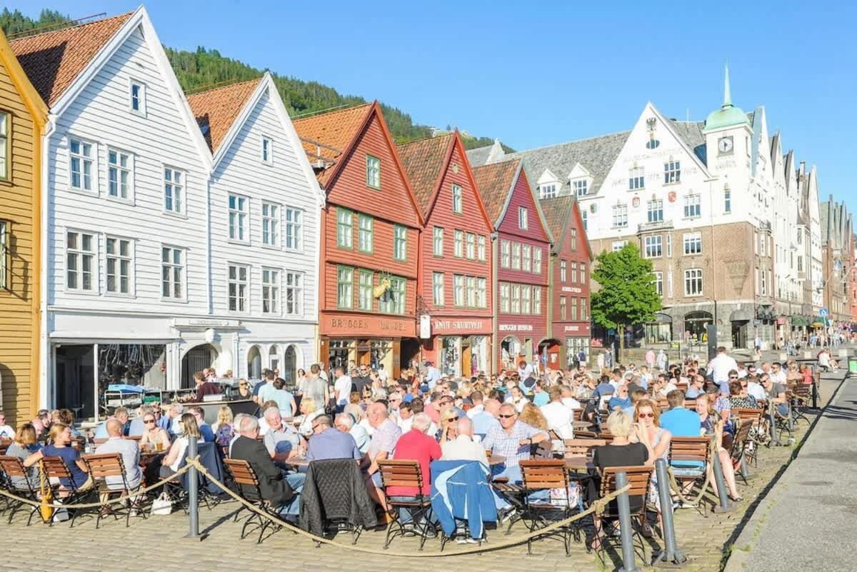 Dinbnb Apartments Bryggen Берген Экстерьер фото